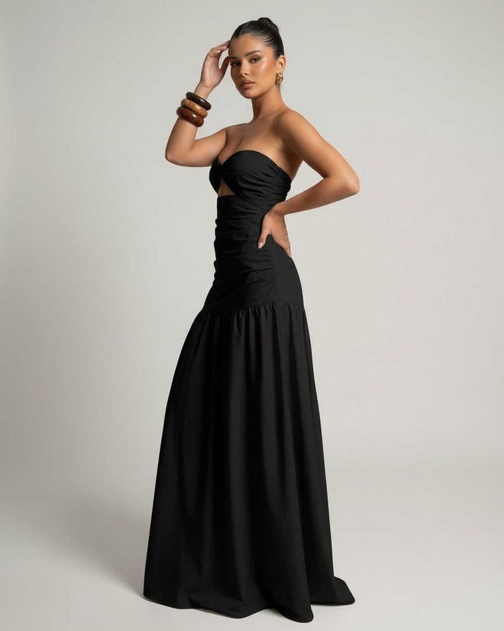 Vestido maxi negro para mujer, sin tirantes y cintura alta. Ideal para lucir una figura estilizada en cualquier ocasión.