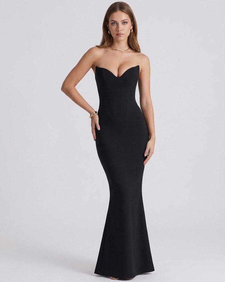 Vestido maxi negro elegante sin tirantes para mujer, perfecto para noche y fiesta formal.