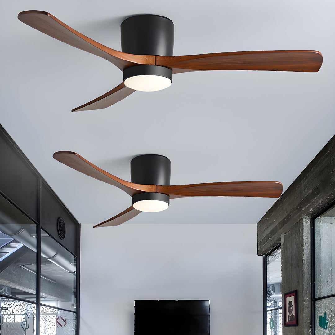 Ventilador de techo nórdico moderno con luz LED de eficiencia energética y control remoto.