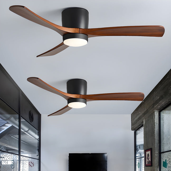 Ventilador de techo nórdico moderno con luz LED de eficiencia energética y control remoto.
