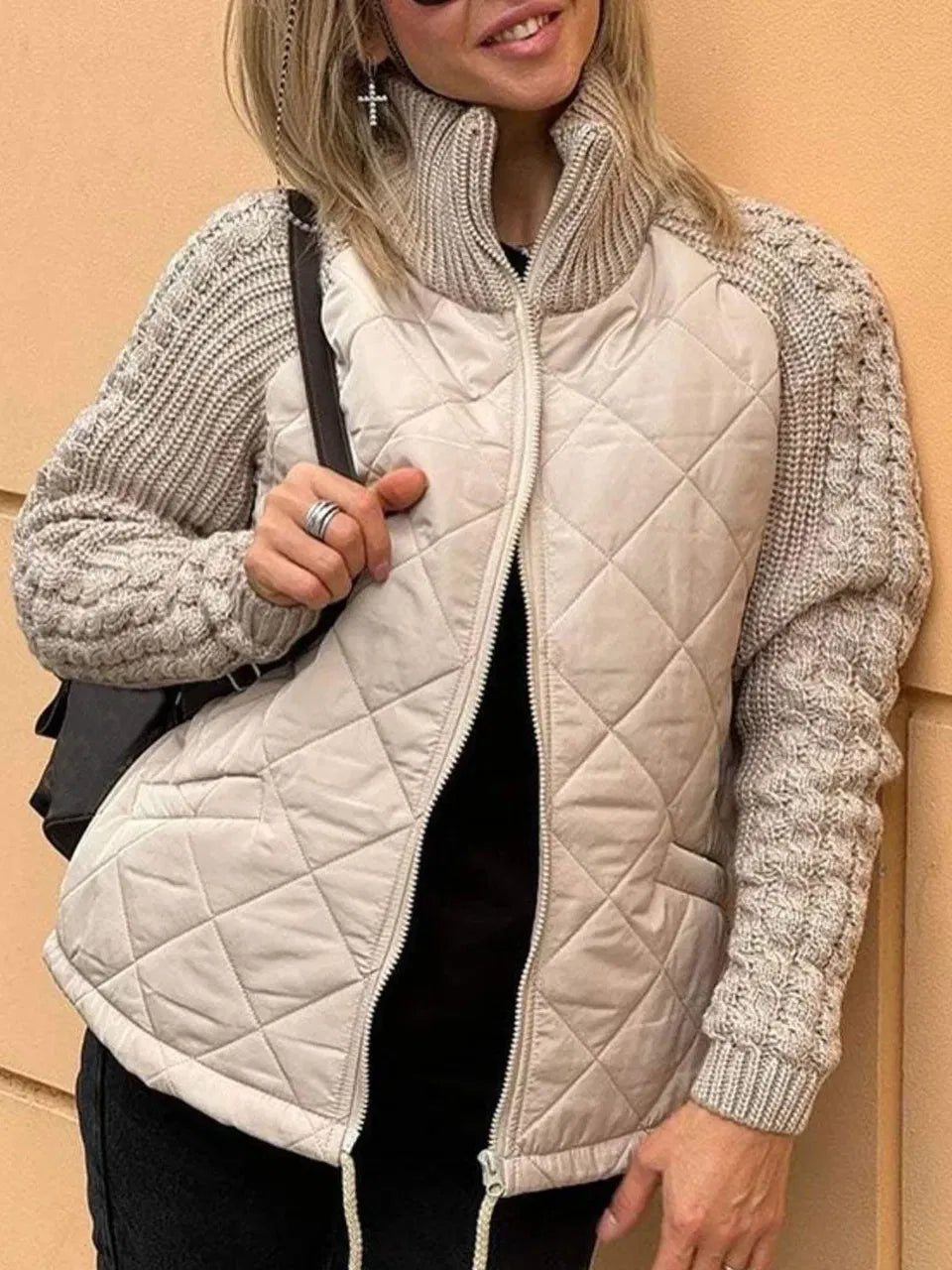 Cárdigan de punto suave para mujer, tejido cómodo. Ideal para moda casual de otoño.