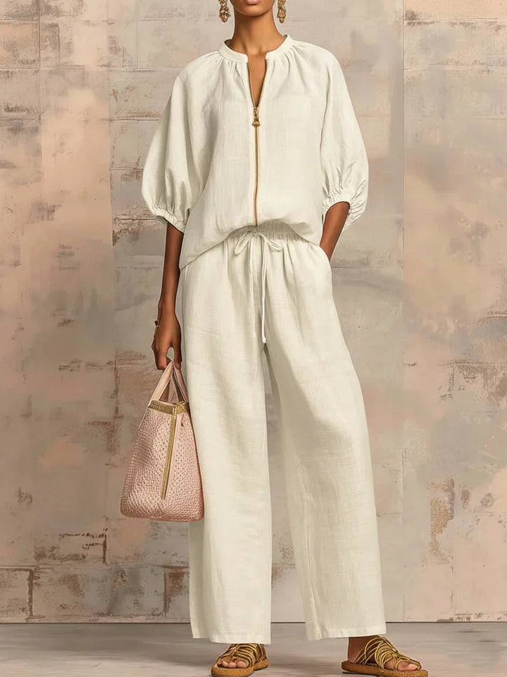 Conjunto casual elegante para mujer: camisa fluida y pantalón ancho de moda, perfecto para el verano.