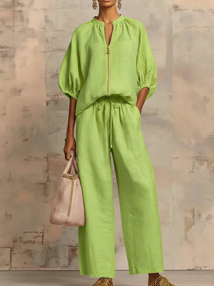 Conjunto de moda femenina con camisa relajada y pantalón ancho, cómodo y casual para mujer.
