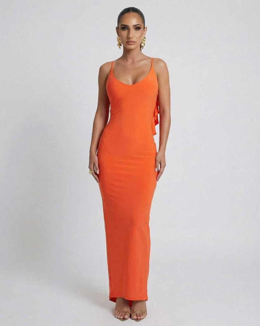 Tendencia de moda: Vestido maxi naranja para mujer, elegancia sin esfuerzo y diseño moderno para lucir chic.