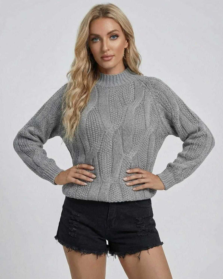 Suéter blanco de mujer con textura de trenzas, ropa de invierno de manga larga, abrigadora y femenina.