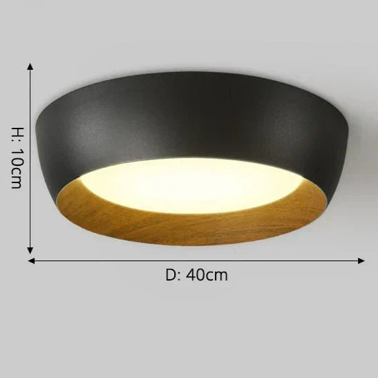 Lámpara redonda de techo con diseño minimalista y aro de madera. Luz LED para un ambiente moderno y acogedor.