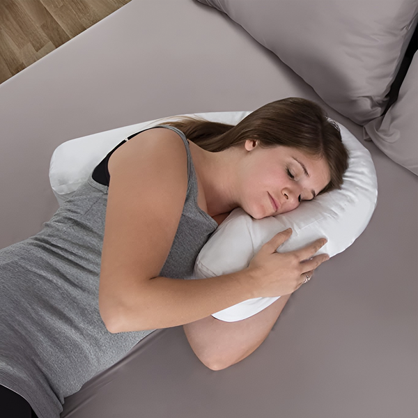 Almohada ortopédica para durmientes de lado, ofrece soporte cervical y alivio del dolor para un sueño reparador.