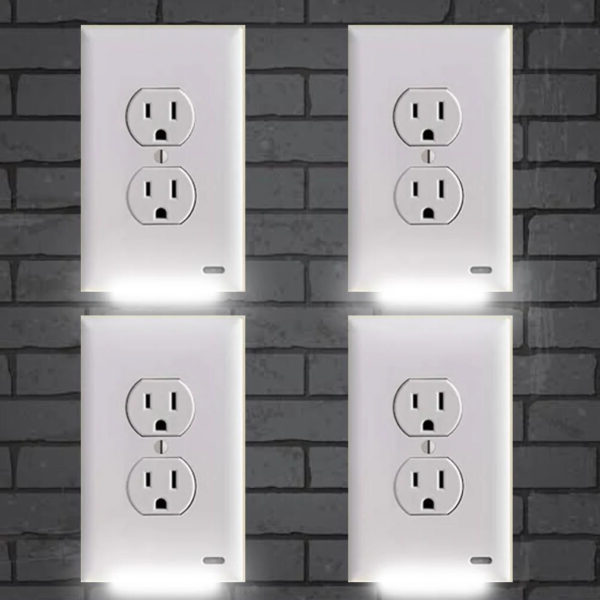 Luz nocturna LED con sensor automático para enchufe. Paquete de 4, ideal para seguridad infantil en el hogar.