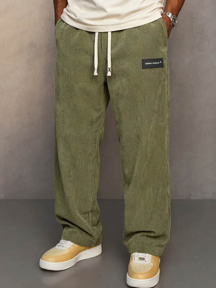 Pantalones de pana para hombre, ajuste cómodo y estilo casual elegante. Ideal para el día a día.