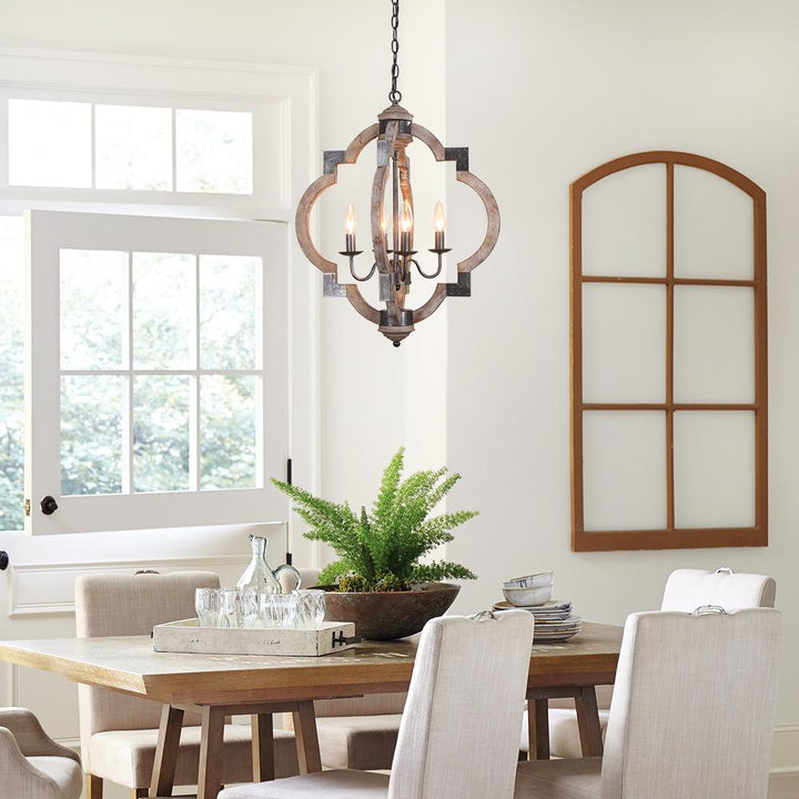 Iluminación colgante de madera rústica con 4 focos negros, ideal para decoración de hogar.