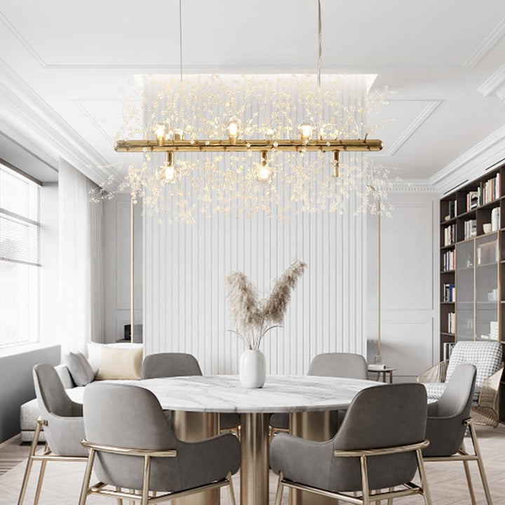 Detalle de candelabro lineal de cristal moderno de 9 luces, brillo y diseño único para tu hogar.