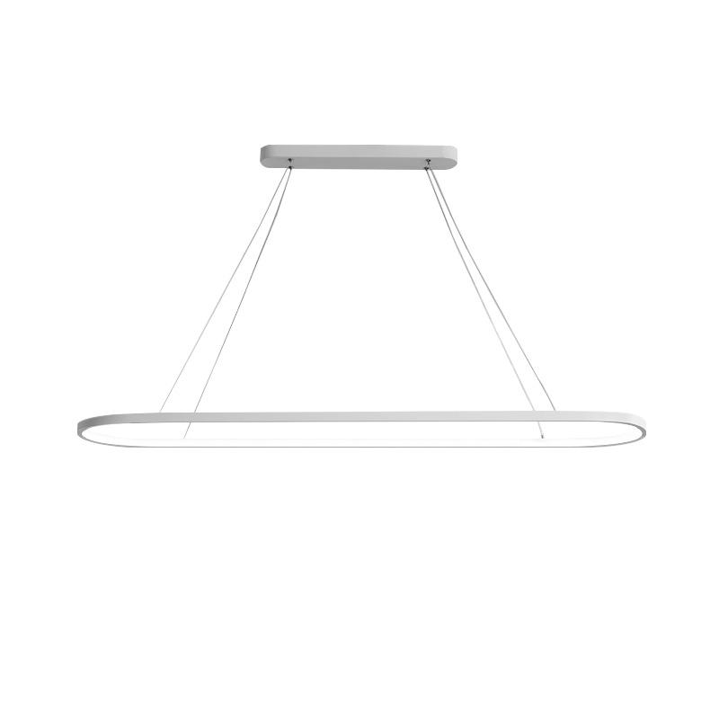 Detalle de luz colgante LED ovalada, acabado pulcro y diseño moderno para hogar.