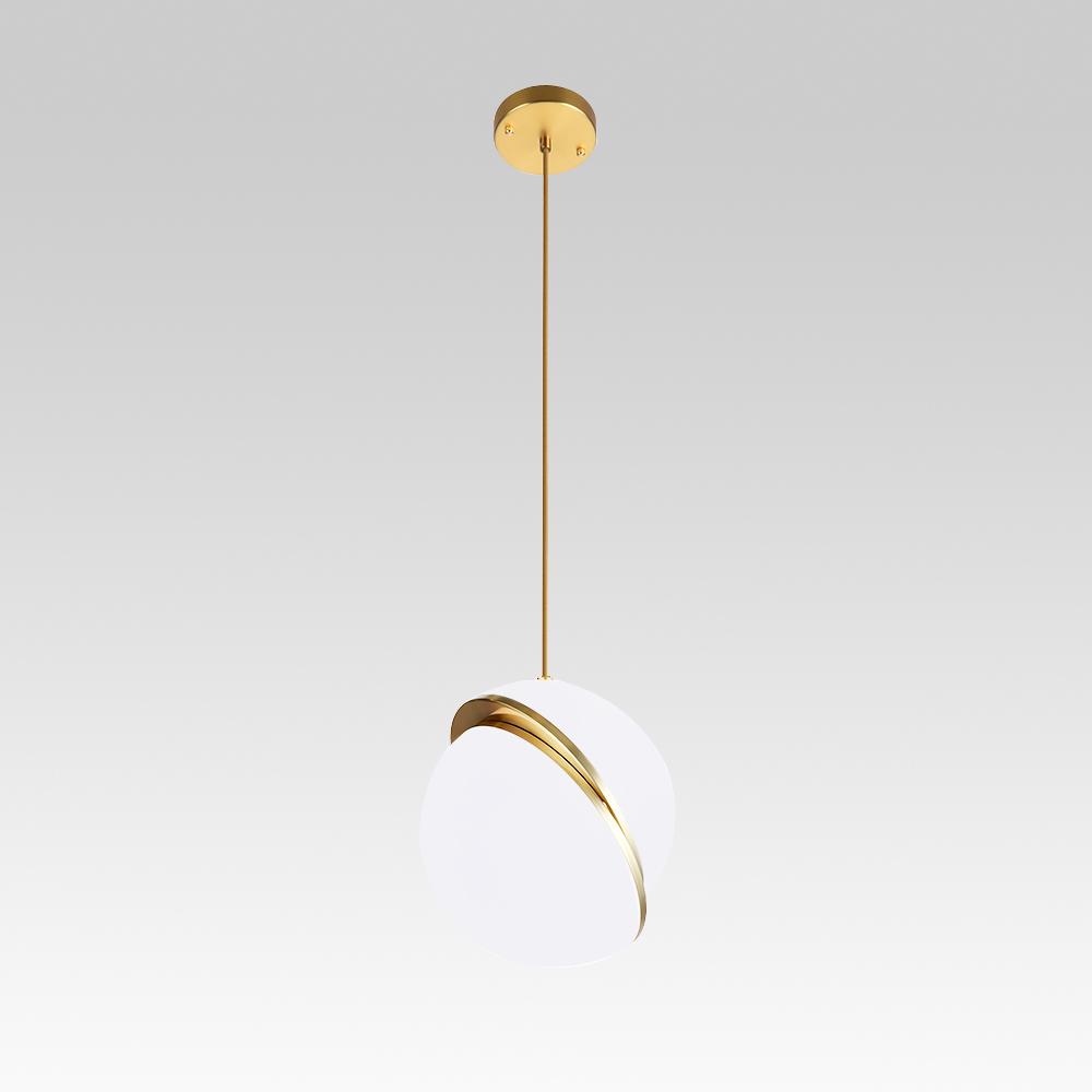 Lámpara colgante decorativa con globo moderno. Perfecta para realzar el diseño interior del salón o comedor.