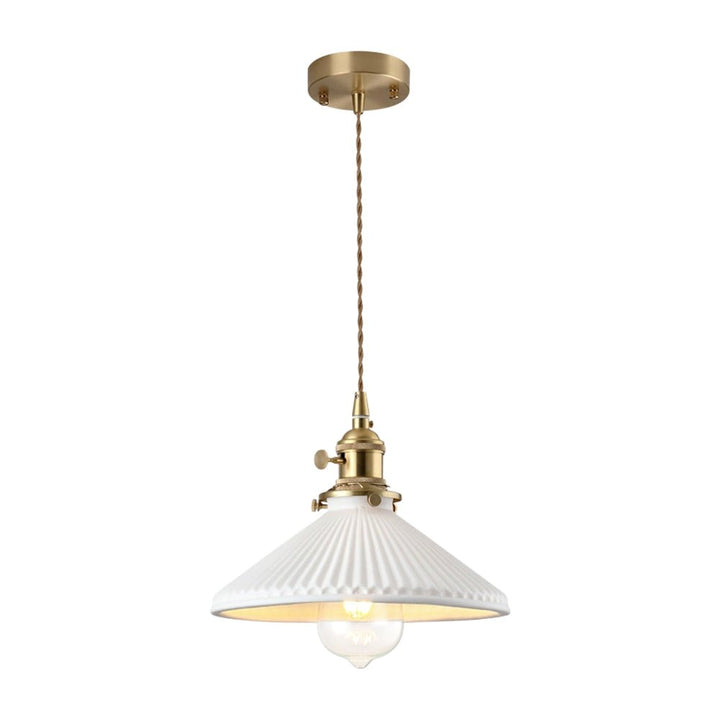 Lámpara colgante vintage blanca para crear un ambiente acogedor. Diseño cónico, luz suave.