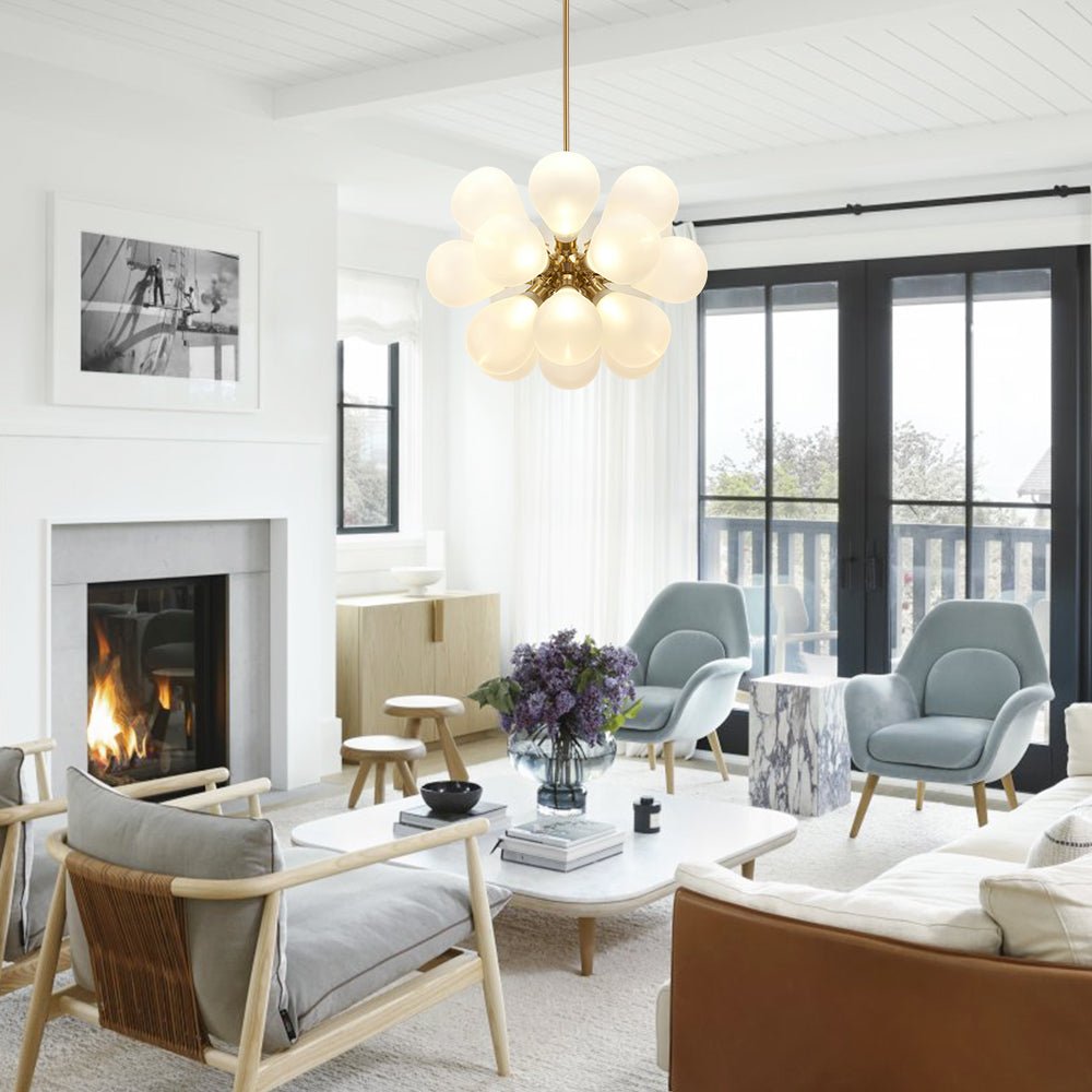 Candelabro Sputnik contemporáneo, 18 luces de vidrio burbuja blanco, estructura dorado. Ideal sala/comedor.