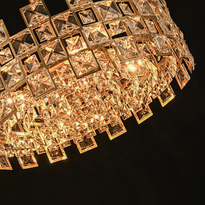 Luz de techo redonda de 4 luces en cristal y metal. Estilo glam moderno para un comedor sofisticado.