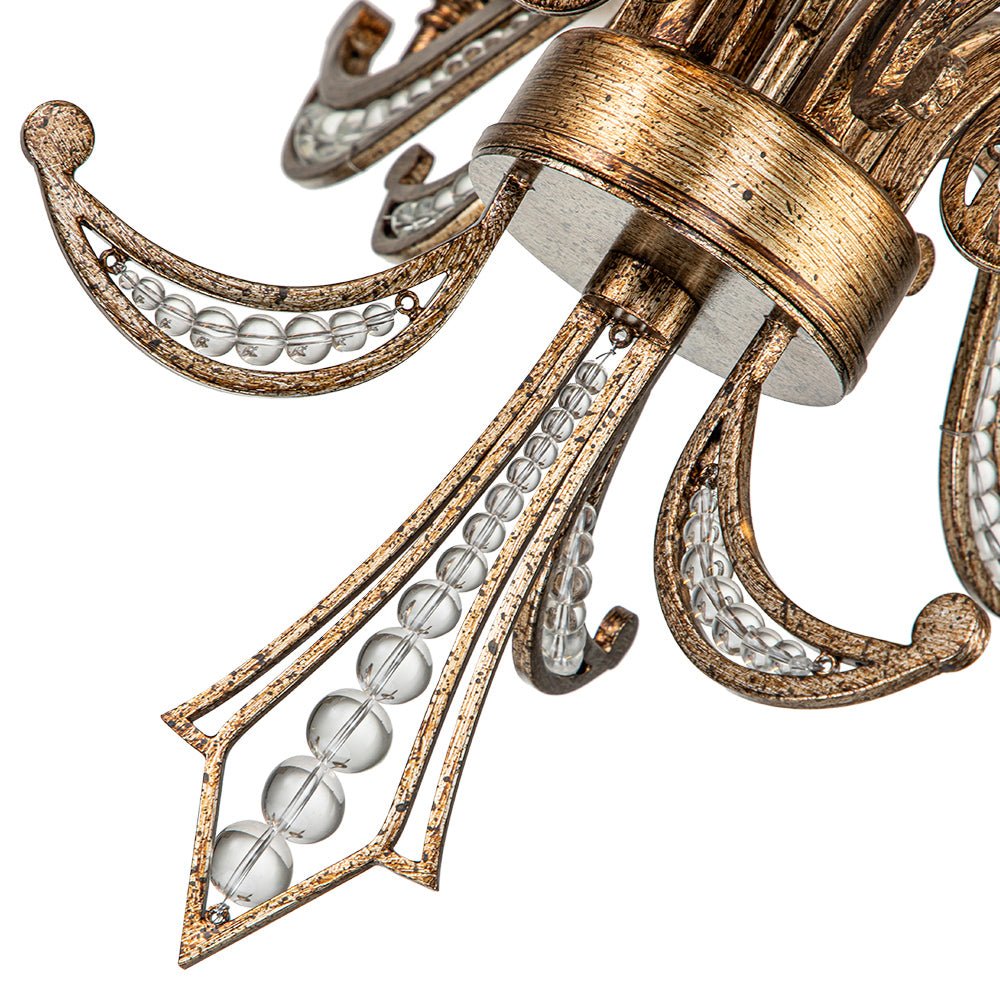 Elegante candelabro vintage de bronce y cristal, 6 luces, estilo francés retro para decoración interior.