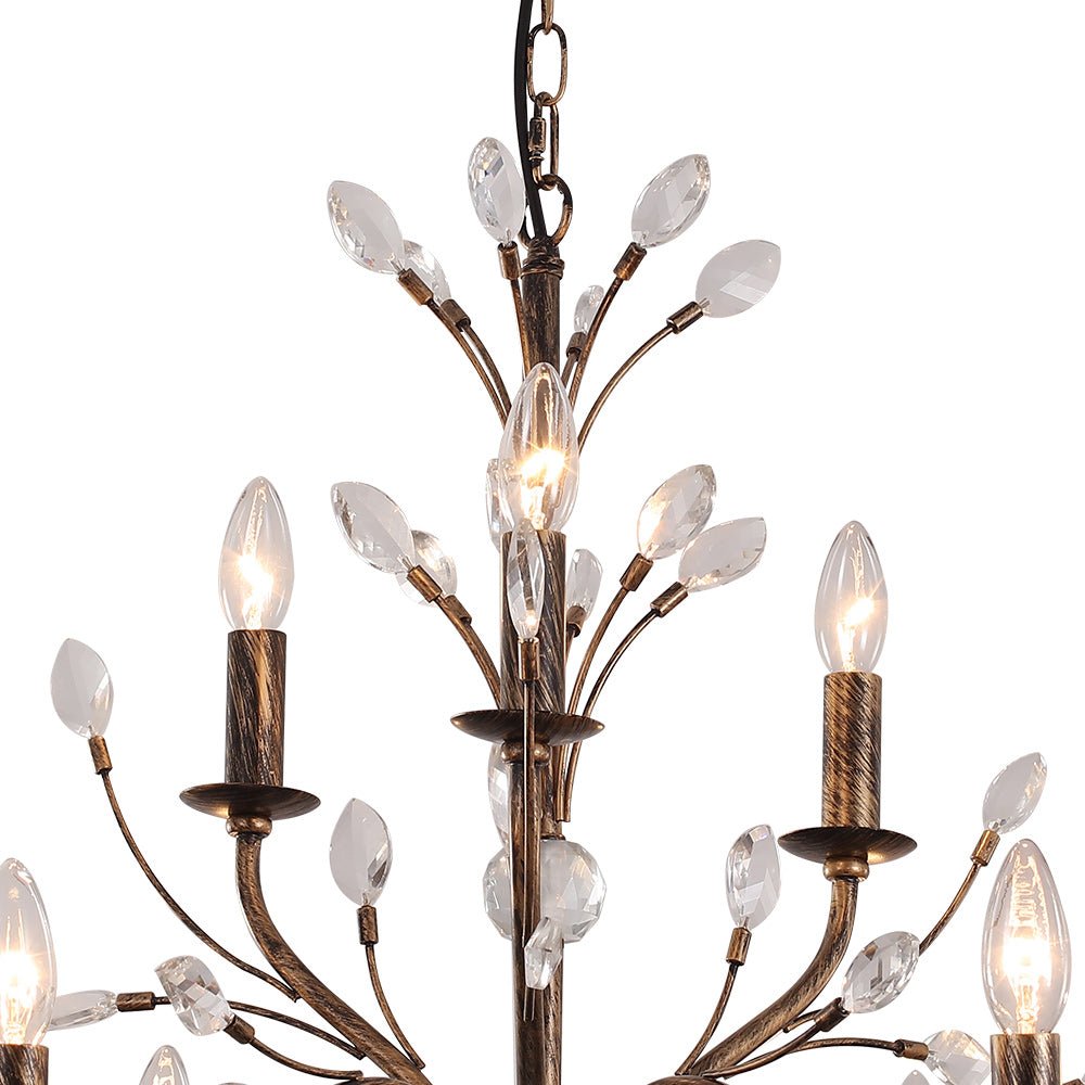 Iluminación decorativa: candelabro estilo francés con cristal, toque vintage para el hogar. [[lstfy-media:15]]