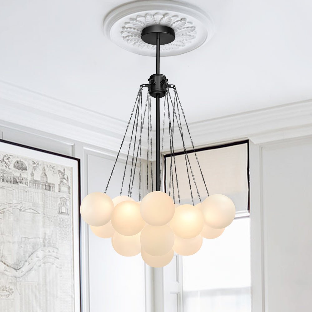 Iluminación colgante de burbujas, latón. Lámpara de araña contemporánea para un diseño moderno y elegante.