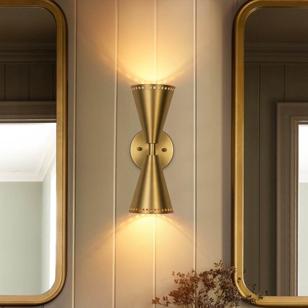 Lámpara de pared moderna con forma de cono, ilumina arriba y abajo. Ideal para decoración interior.