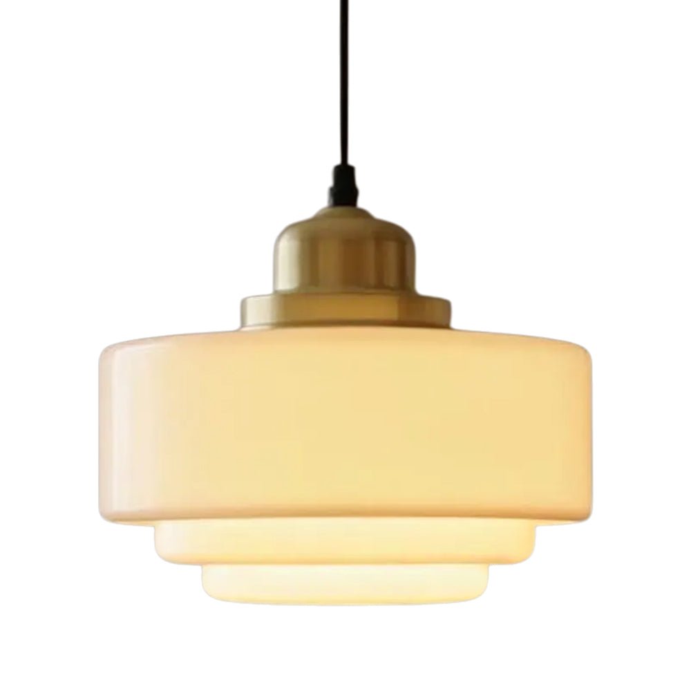Iluminación interior: lámpara colgante regulable de vidrio blanco lechoso, luz difusa cálida.