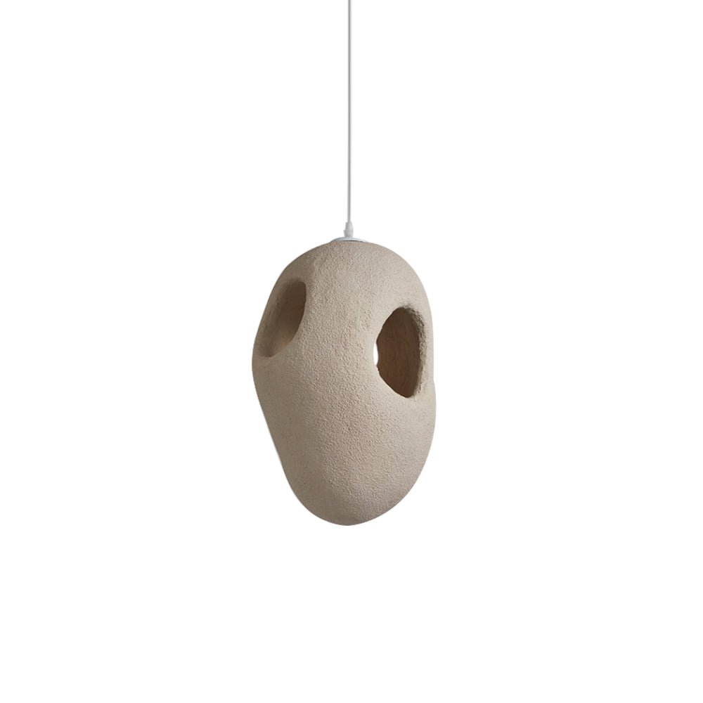 Lámpara colgante elegante Wabi Sabi japonesa. Diseño cueva artesanal en tono beige. Iluminación decorativa premium.