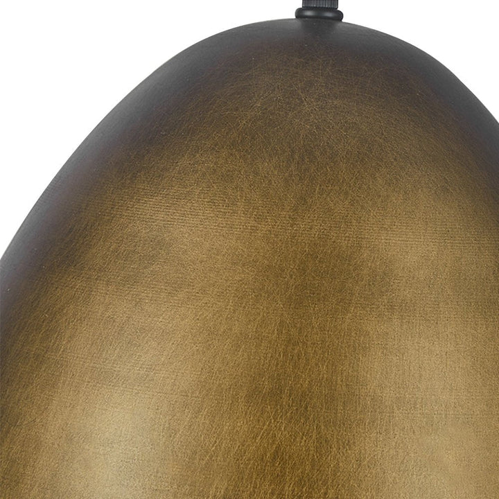 Lámpara colgante industrial vintage de metal, ideal para iluminar tu comedor o cocina moderna.