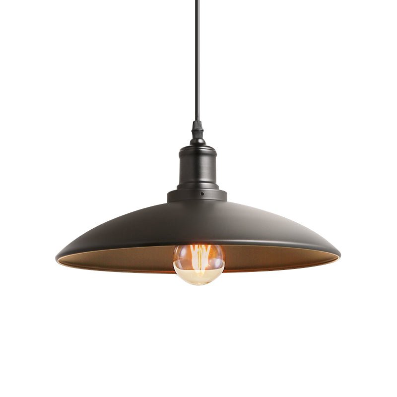 Lámpara colgante cónica industrial blanca, diseño minimalista para cocina moderna o comedor.