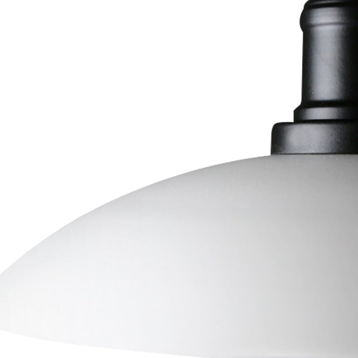 Lámpara colgante industrial negra, una luz cónica, versátil para cocina, comedor o pasillo.