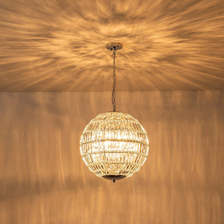 Araña de cristal elegante con 6 luces, diseño globo colgante. Ideal para sala de estar o entrada.