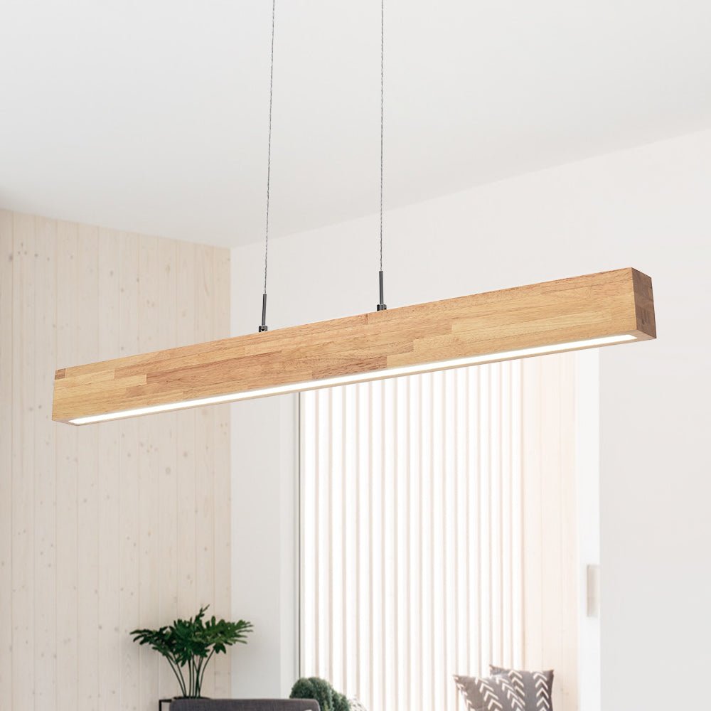 Moderna lámpara colgante LED lineal de madera, luminosidad regulable, toque natural.