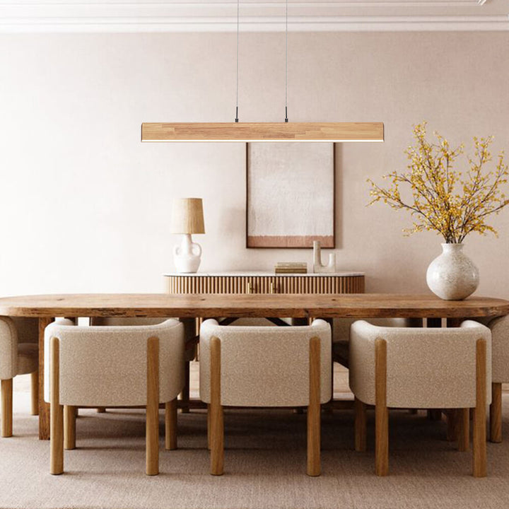 Lámpara colgante LED lineal regulable de madera, diseño moderno para interiores.