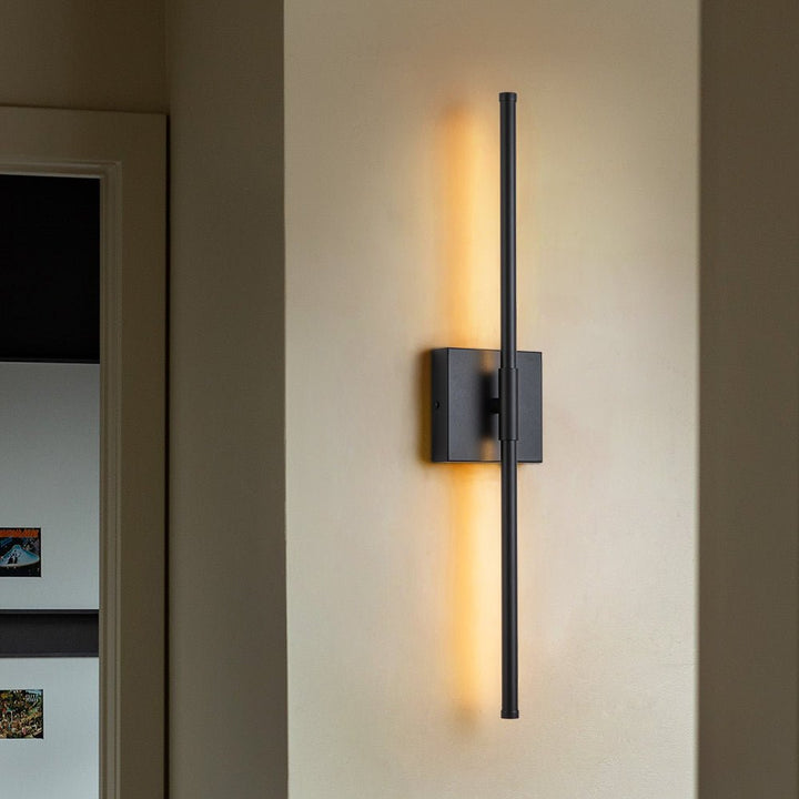 Luz de pared LED lineal moderna con dosel cuadrado, perfecta para sala o dormitorio.