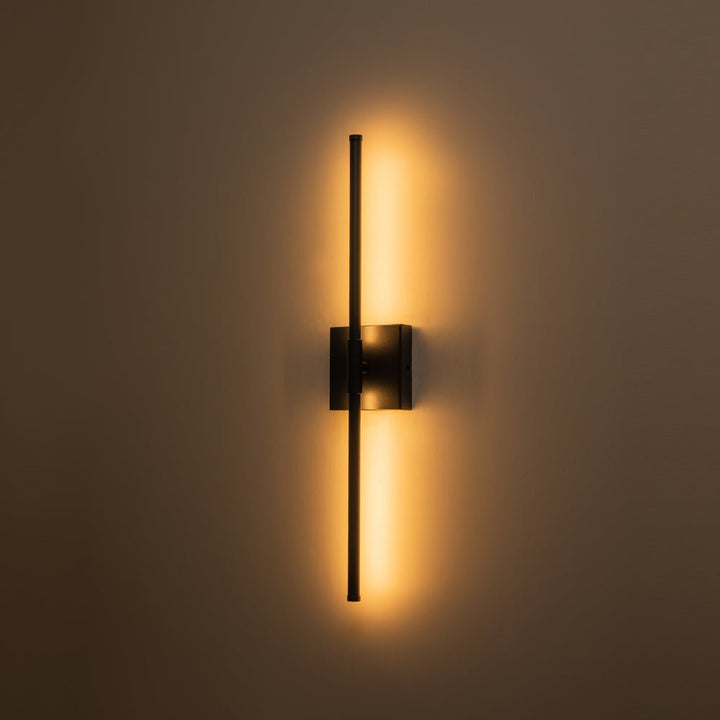 Luz de pared lineal LED, minimalista y eficiente para cualquier interior del hogar.