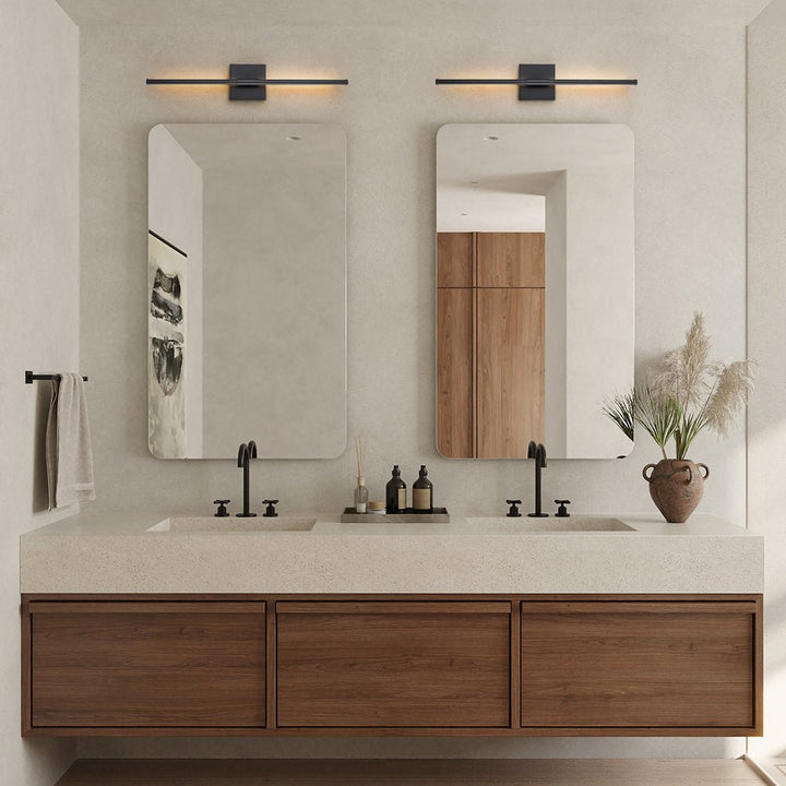 Luz de pared LED minimalista con diseño lineal, para ambientes interiores funcionales.