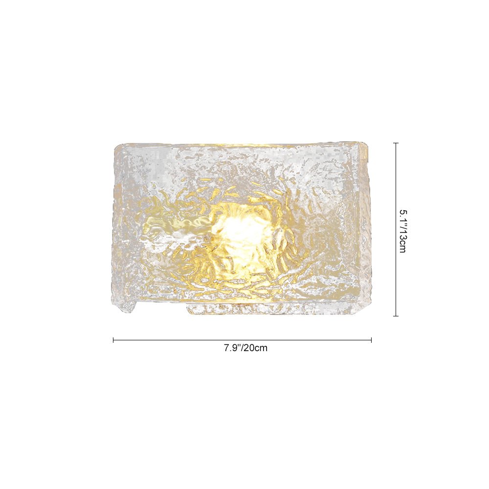 Iluminación moderna: lámpara de pared rectangular con vidrio de ondas de agua y latón. Perfecta para cualquier habitación.