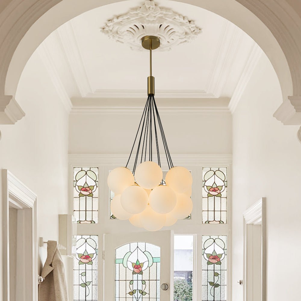 Candelabro elegante de burbujas, luz ambiente perfecta para cocina o salón.