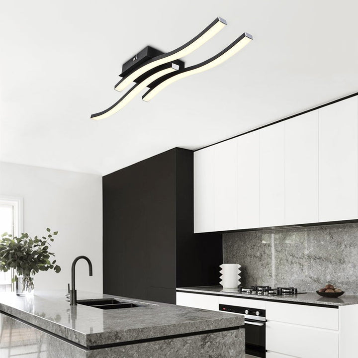 Montaje semi empotrado LED de diseño lineal y curvo, perfecto para baños modernos. Iluminación interior decorativa.