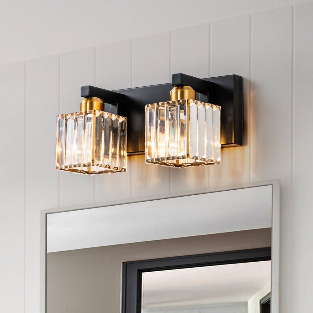 Luz de tocador moderna glamour con pantalla de cristal cuadrado. Ideal para baño y dormitorio.
