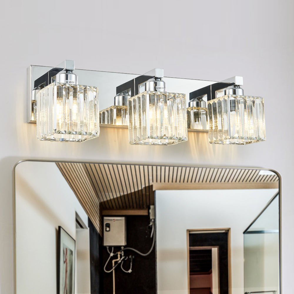 Elegante luz de tocador cromada con cristal cuadrado, estilo moderno glamour para el baño.