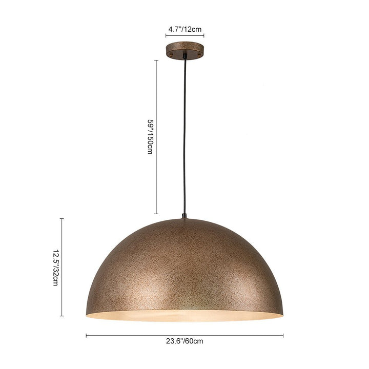 Iluminación colgante industrial negra, con cúpula robusta para cocina o isla.