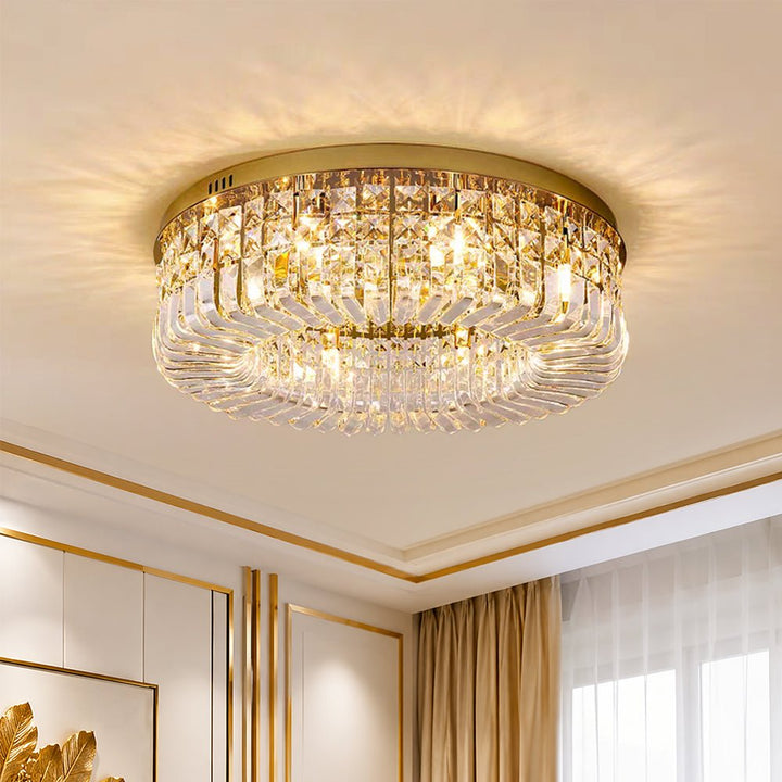 Elegante luz de techo LED empotrada redonda con cristales brillantes. Iluminación moderna de lujo.