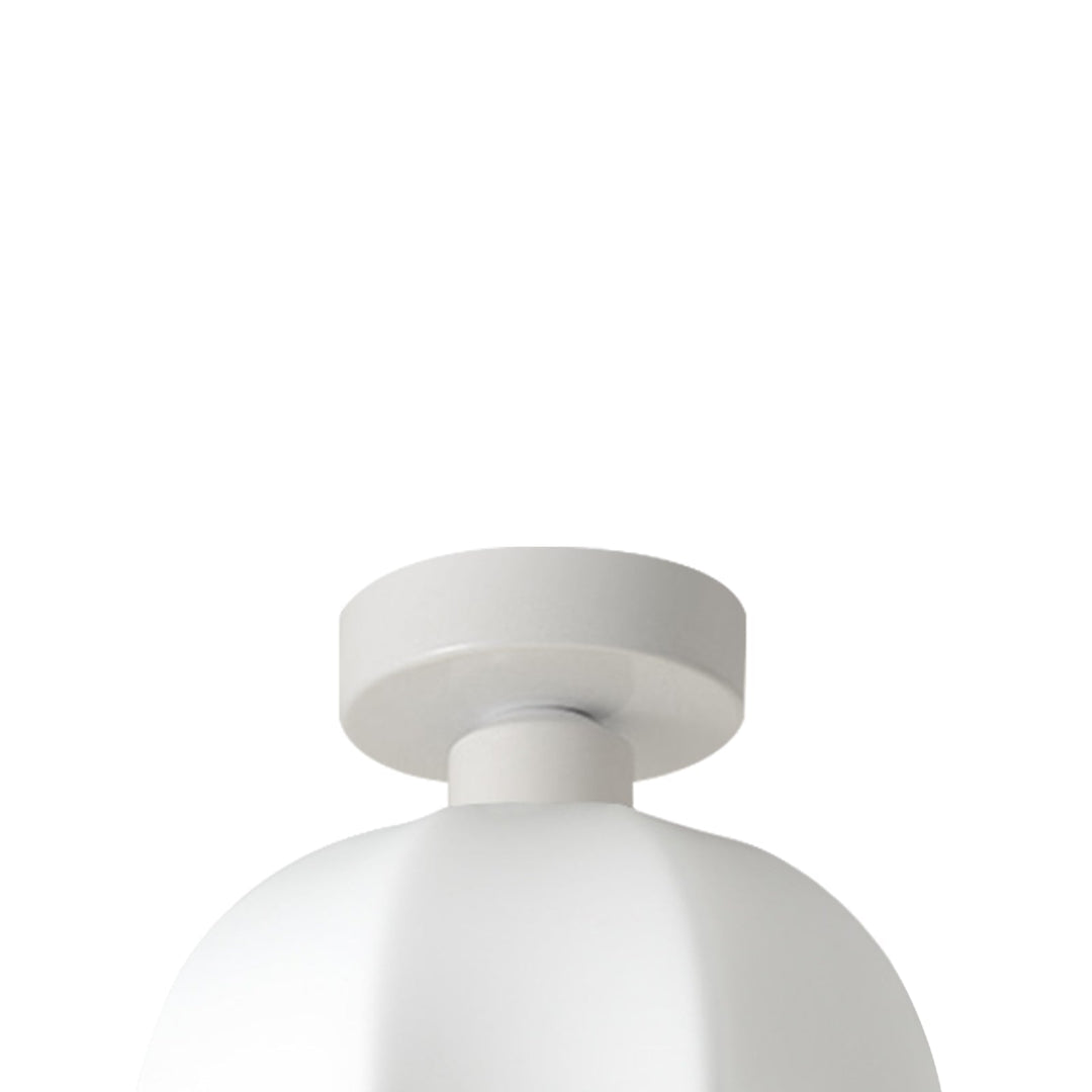 Luz de techo cúpula blanca escallopada. Moderna y minimalista. Lámpara semi-empotrada para el hogar.