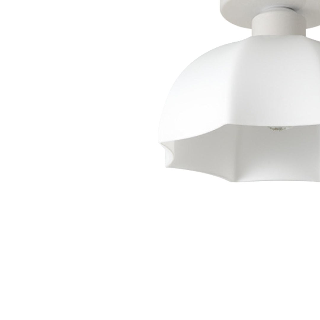 Luz de techo blanca, cúpula escallopada moderna. Lámpara minimalista para iluminación interior del hogar.