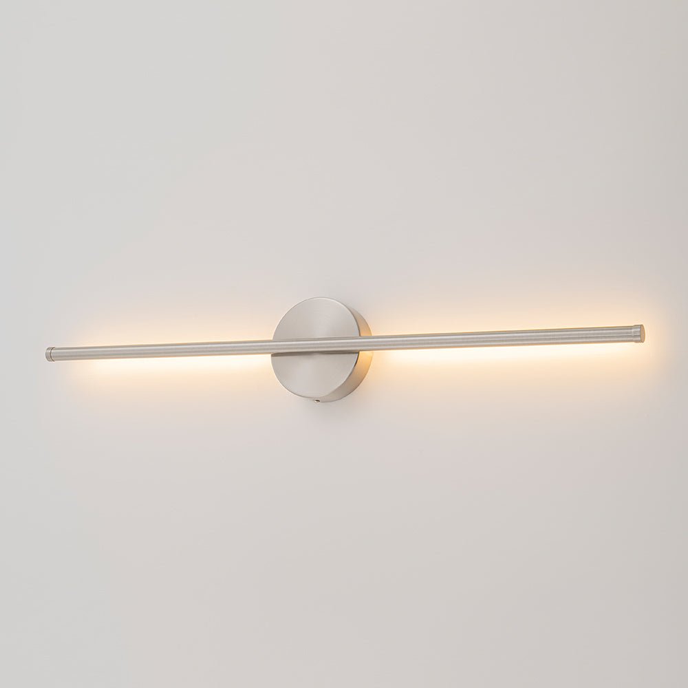 Iluminación LED de pared lineal. Diseño moderno y eficiente, luz cálida minimalista para cualquier ambiente.