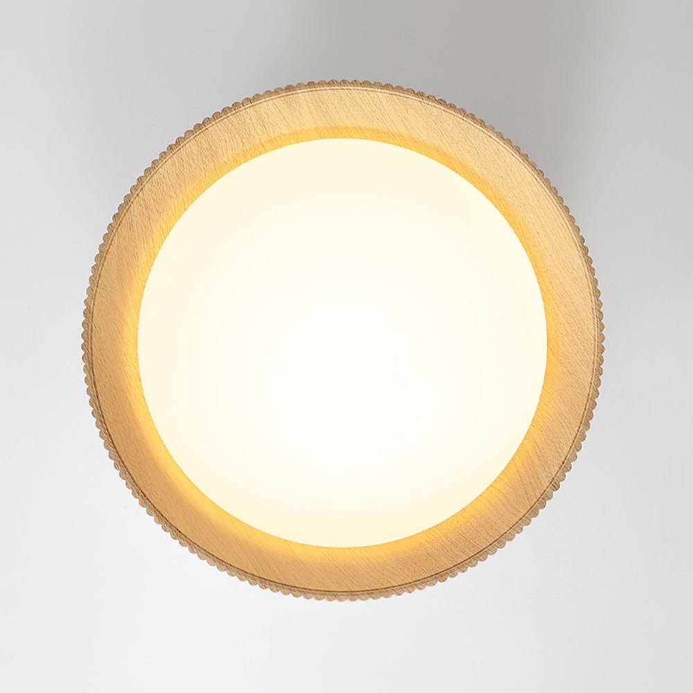 Plafón LED empotrado, cónico, con textura de madera. Iluminación moderna de bajo consumo.