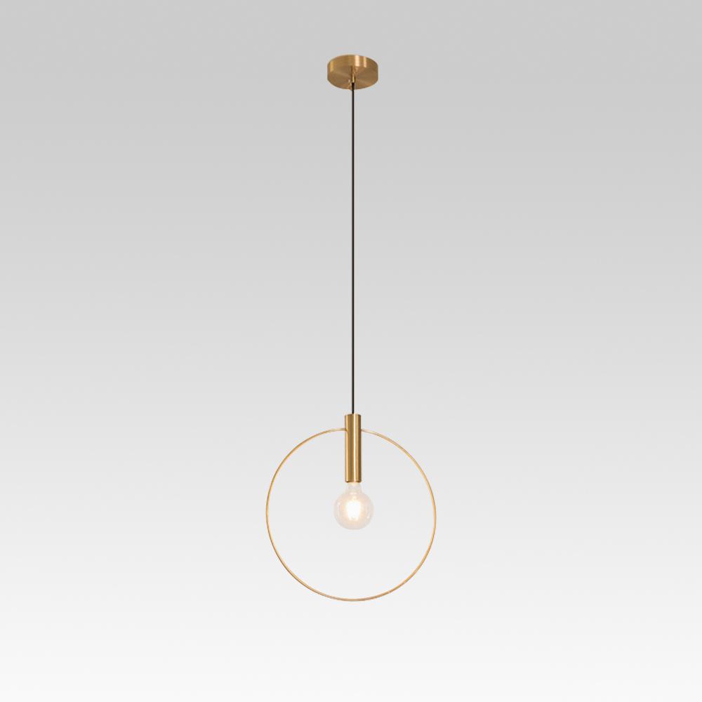 Lámpara de diseño de anillo dorado, colgante moderno que realza la iluminación interior con estilo.