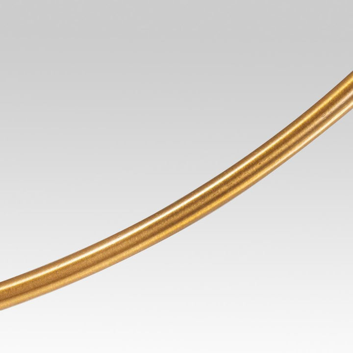 Diseño de anillo moderno, lámpara colgante dorada para añadir elegancia y luz a cualquier espacio.