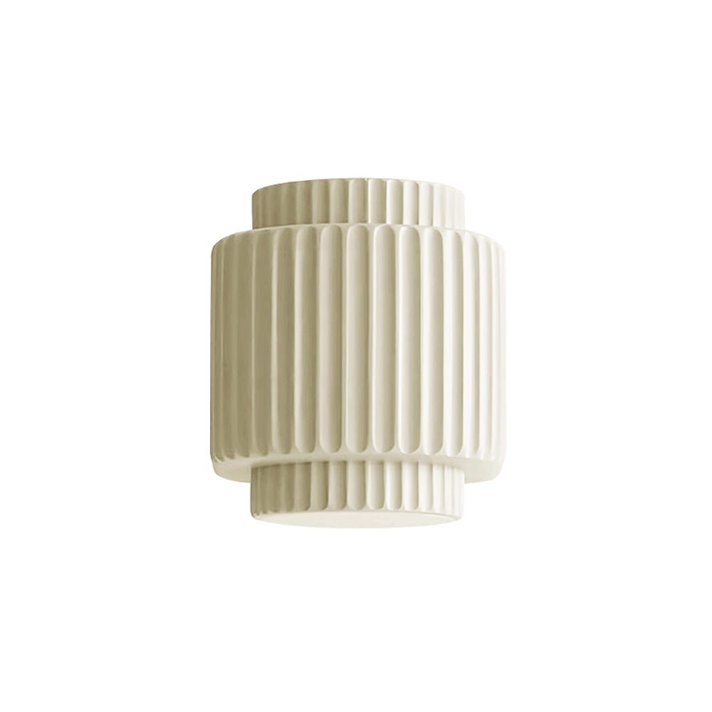 Luz de pared verde nórdica. Aplique cilíndrico con diseño de capas, ideal para decoración interior moderna.