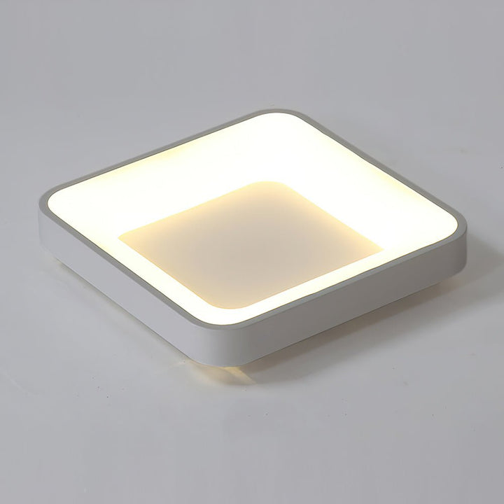 Lámpara LED de techo cuadrada moderna, ultraplana. Iluminación eficiente y de estilo nórdico para espacios actuales.